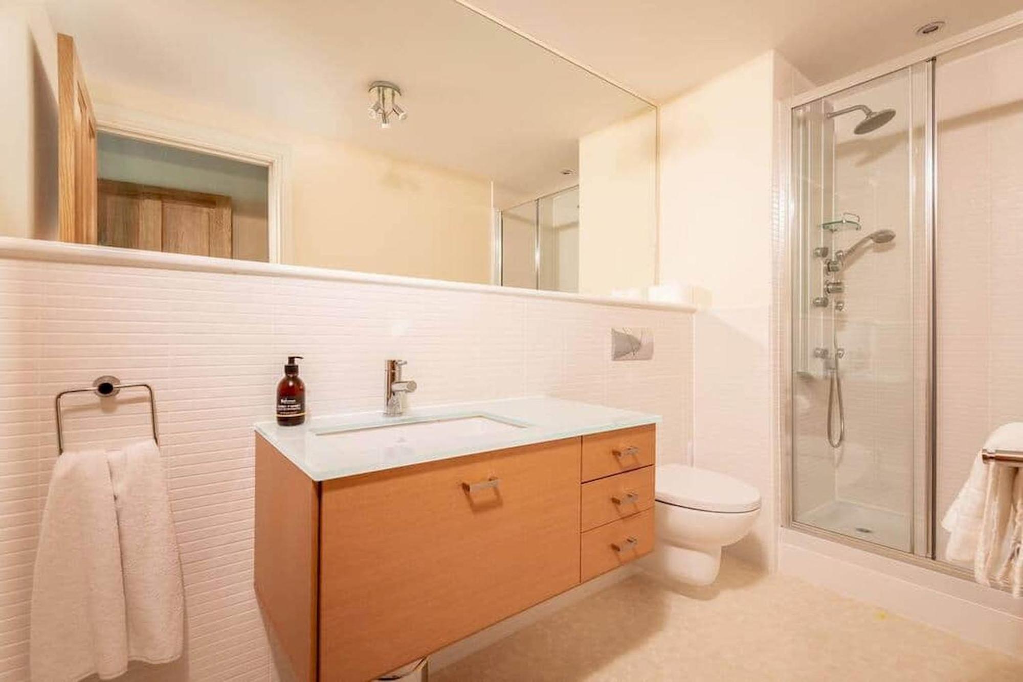 Adamson Court - 2 Bedroom Flat - Free Parking St Andrews Buitenkant foto