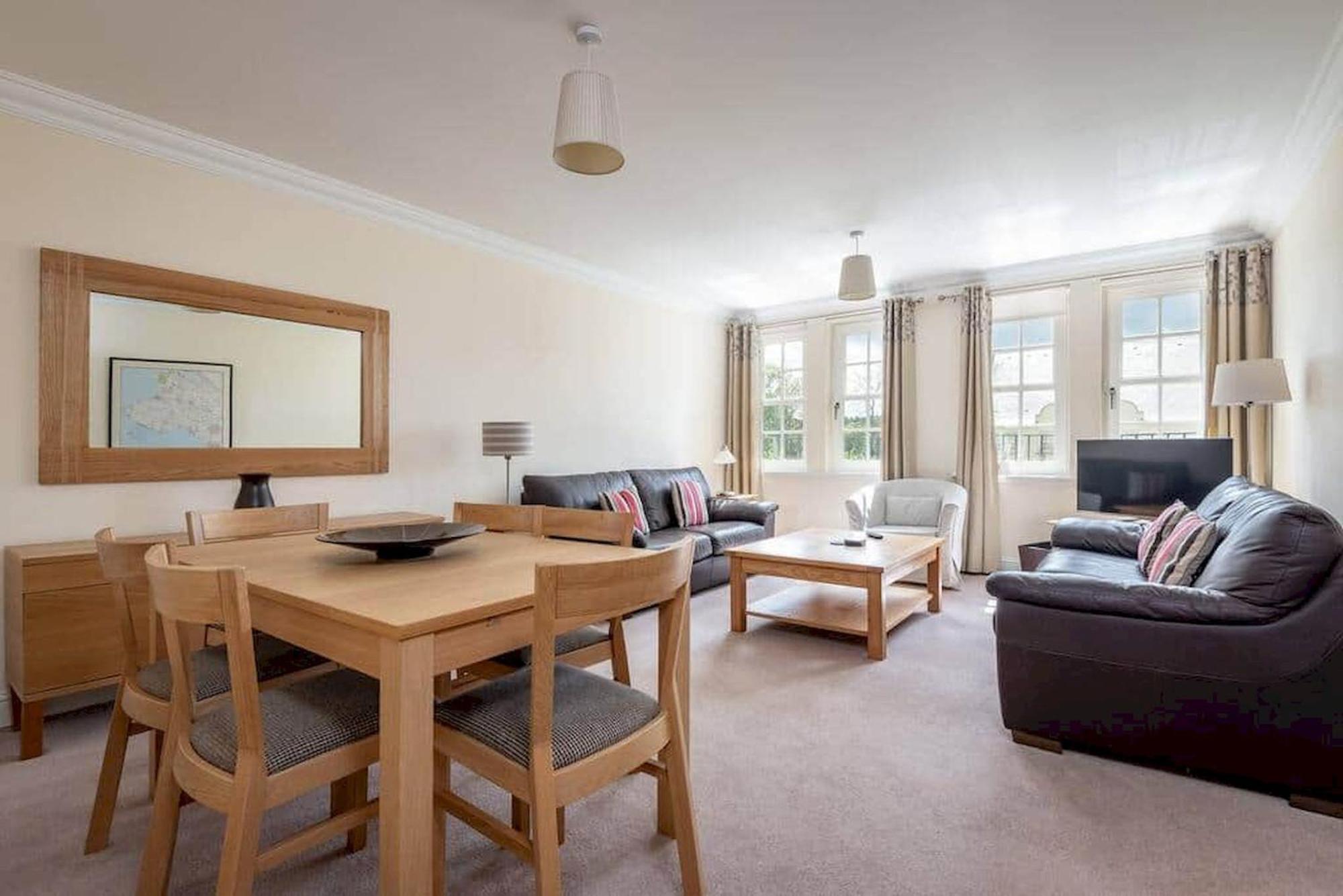 Adamson Court - 2 Bedroom Flat - Free Parking St Andrews Buitenkant foto